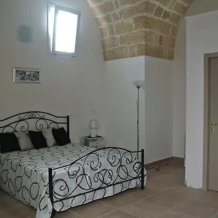 L'Antica Corte B&B Matino * מאטינו