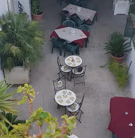 L'Antica Corte B&B Matino מאטינו